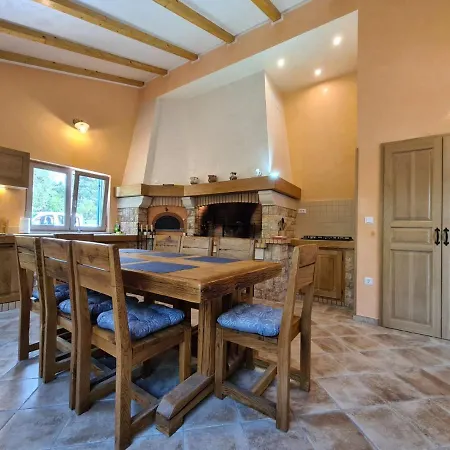 House 2118 * بيروغ