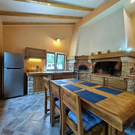 بيت للعطل House 2118 *