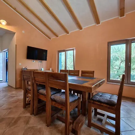 בית נופש House 2118 *